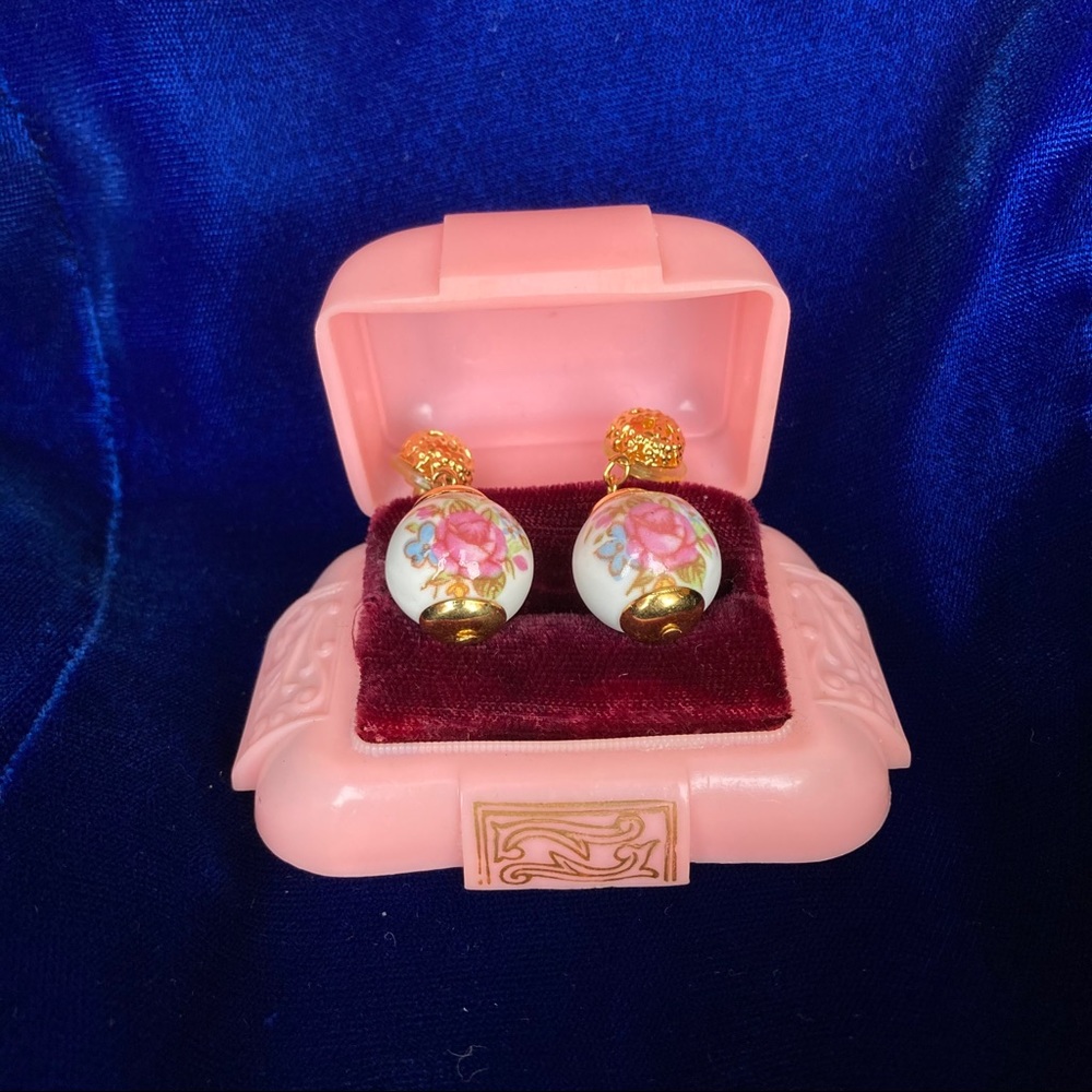 🧁HP🧁VINTAGE COTTAGECORE EARRINGS🧁
